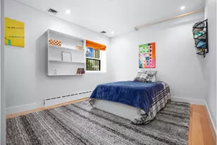 520 LaGuardia Pl, New York City, NY 10012 - Photo 9