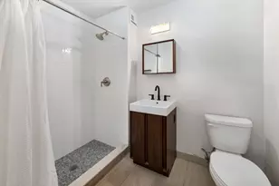 520 LaGuardia Pl, New York City, NY 10012 - Photo 7