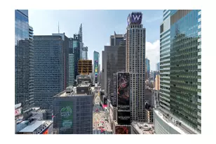 1600 Broadway, New York, NY 10019 - Photo 11