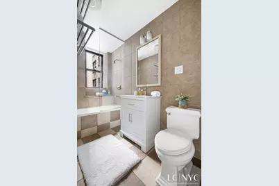 146 E 49th Street #2B, New York, NY 10017 - Photo 7