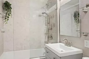 415 E 52nd St, New York City, NY 10022 - Photo 5