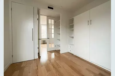 274 W 12th Street #4, New York City, NY 10014 - Photo 9