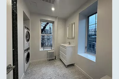 274 W 12th Street #4, New York City, NY 10014 - Photo 3