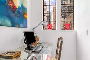 333 E 41st St, New York City, NY 10017 - Photo 9