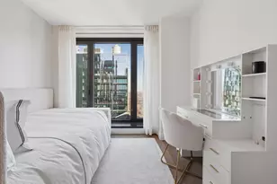 111 W 56th St, New York City, NY 10019 - Photo 13