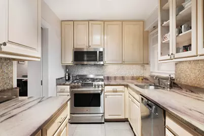 440 E 57th Street #15B, New York, NY 10022 - Photo 7