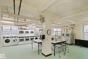 345 W 55th St, New York City, NY 10019 - Photo 9