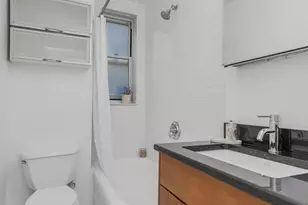 345 W 55th St, New York City, NY 10019 - Photo 5