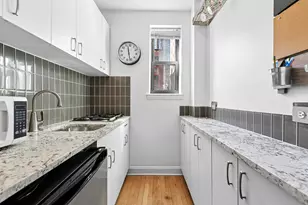 104 E 37th St, New York City, NY 10016 - Photo 3