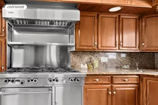 2102 E 73rd St, New York City, NY 11234 - Photo 5