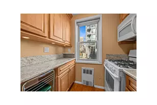 525 W 236th St, New York City, NY 10463 - Photo 13