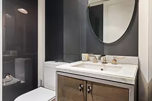 21 E 61st St, New York City, NY 10065 - Photo 11