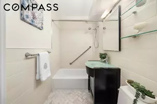 233 E 70th St, New York City, NY 10021 - Photo 7