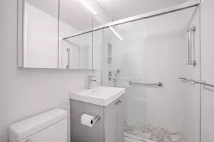 360 W 22nd St, New York City, NY 10011 - Photo 11