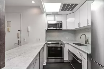 56 Pine Street #8B, New York City, NY 10005 - Photo 5