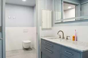 547 W 47th St, New York City, NY 10036 - Photo 7
