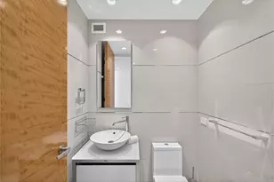 146 W 57th St, New York City, NY 10019 - Photo 13