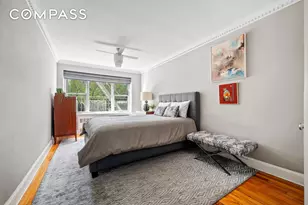 235 W 70th St, New York, NY 10023 - Photo 5