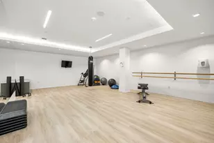 303 E 33rd St, New York City, NY 10016 - Photo 11