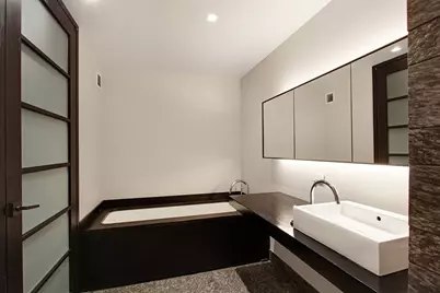 20 Pine Street #2502, New York City, NY 10005 - Photo 5