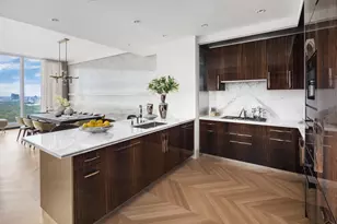 217 W 57th St, New York City, NY 10019 - Photo 5