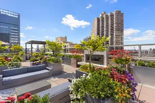 300 E 40th St, New York, NY 10016 - Photo 9
