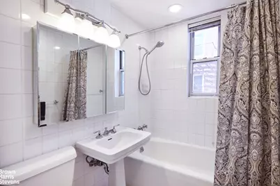8701 Shore Road #526, New York City, NY 11209 - Photo 7