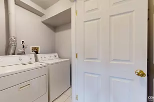 32 Aspen Knolls Way, New York City, NY 10312 - Photo 5