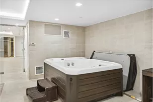 433 E 74th St, New York City, NY 10021 - Photo 13