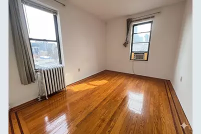 27-08 39th Avenue #5F, Long Island City, NY 11101 - Photo 3