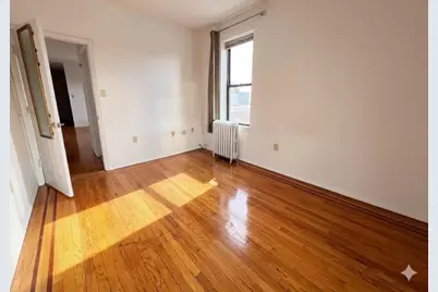 27-08 39th Avenue #5F, Long Island City, NY 11101 - Photo 5