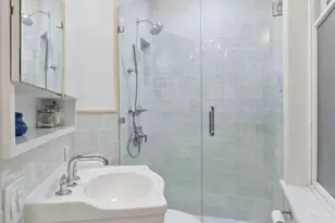 79 Perry St, New York City, NY 10014 - Photo 9