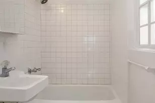 240 E 55th St, New York City, NY 10022 - Photo 5