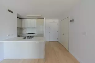 322 W 57th St, New York City, NY 10019 - Photo 7