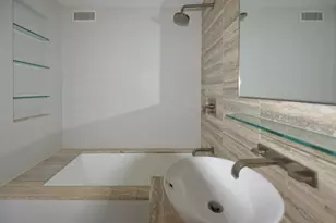 322 W 57th St, New York City, NY 10019 - Photo 13