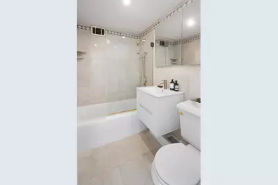 233 E 69th Street #17-G, New York City, NY 10021 - Photo 7
