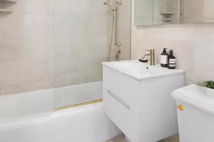 233 E 69th St, New York, NY 10021 - Photo 7