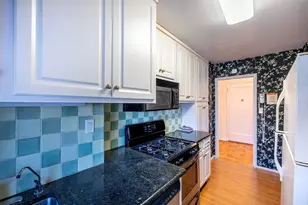 60 Knolls Crescent, Bronx, NY 10463 - Photo 9