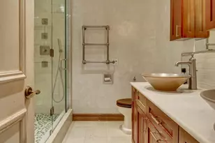 100 United Nations Plaza, New York City, NY 10017 - Photo 9