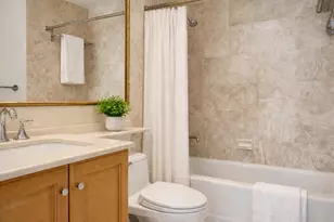 100 United Nations Plaza, New York City, NY 10017 - Photo 21