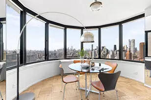 330 E 38th St, New York City, NY 10016 - Photo 3