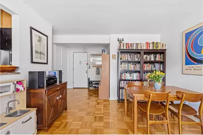 400 E 17th Street #201, Brooklyn, NY 11226 - Photo 11