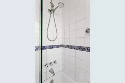 33 E End Avenue #4F, New York, NY 10028 - Photo 19