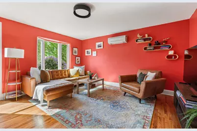 16 Temple Court, New York City, NY 11218 - Photo 3