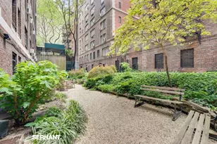 320 E 42nd St, New York City, NY 10017 - Photo 13