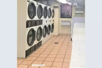 320 E 42nd Street #2301, New York City, NY 10017 - Photo 15