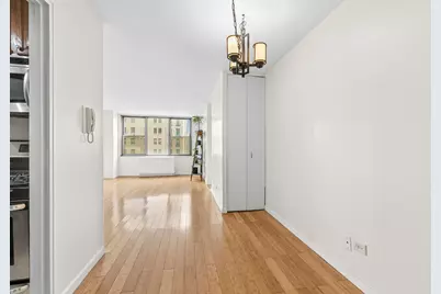 301 E 79th Street #14E, New York City, NY 10075 - Photo 3