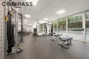 462 W 58th St, New York City, NY 10019 - Photo 11