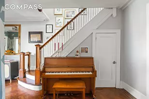 25 Chester Ct, New York City, NY 11225 - Photo 5