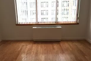 235 E 40th St, New York City, NY 10016 - Photo 17